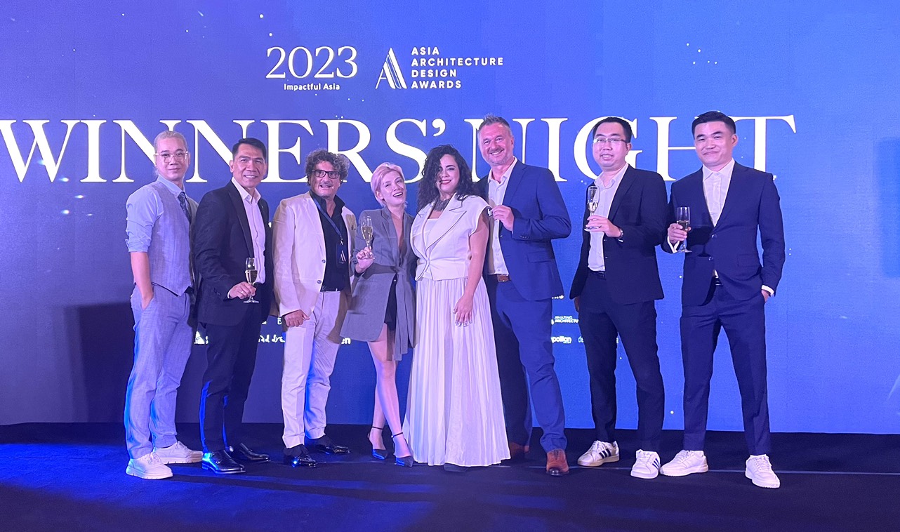 VACONS achieved the “BEST INTERIOR DESIGN WORKPLACE 2023” award in Singapore with two outstanding projects, Hasbro & CBRE
