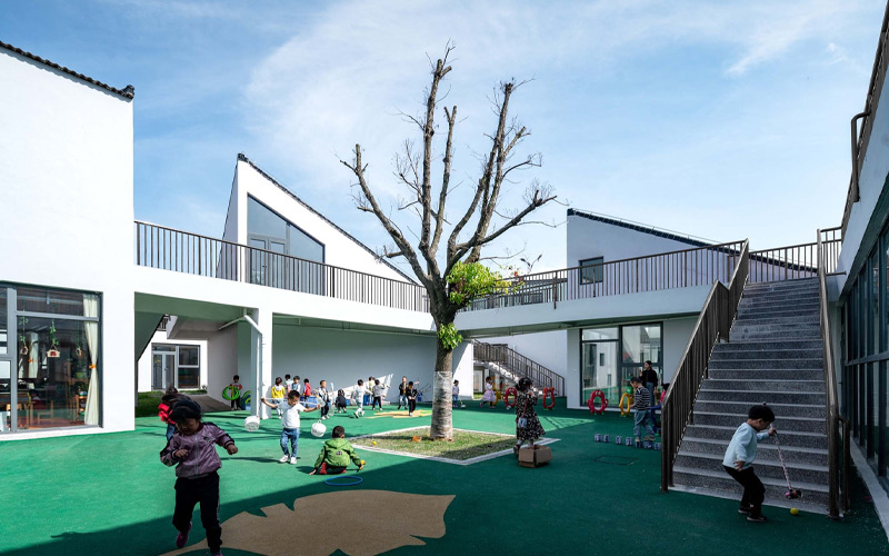 thiết kế sân vườn trường mầm non