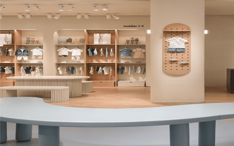 thiết kế shop quần áo